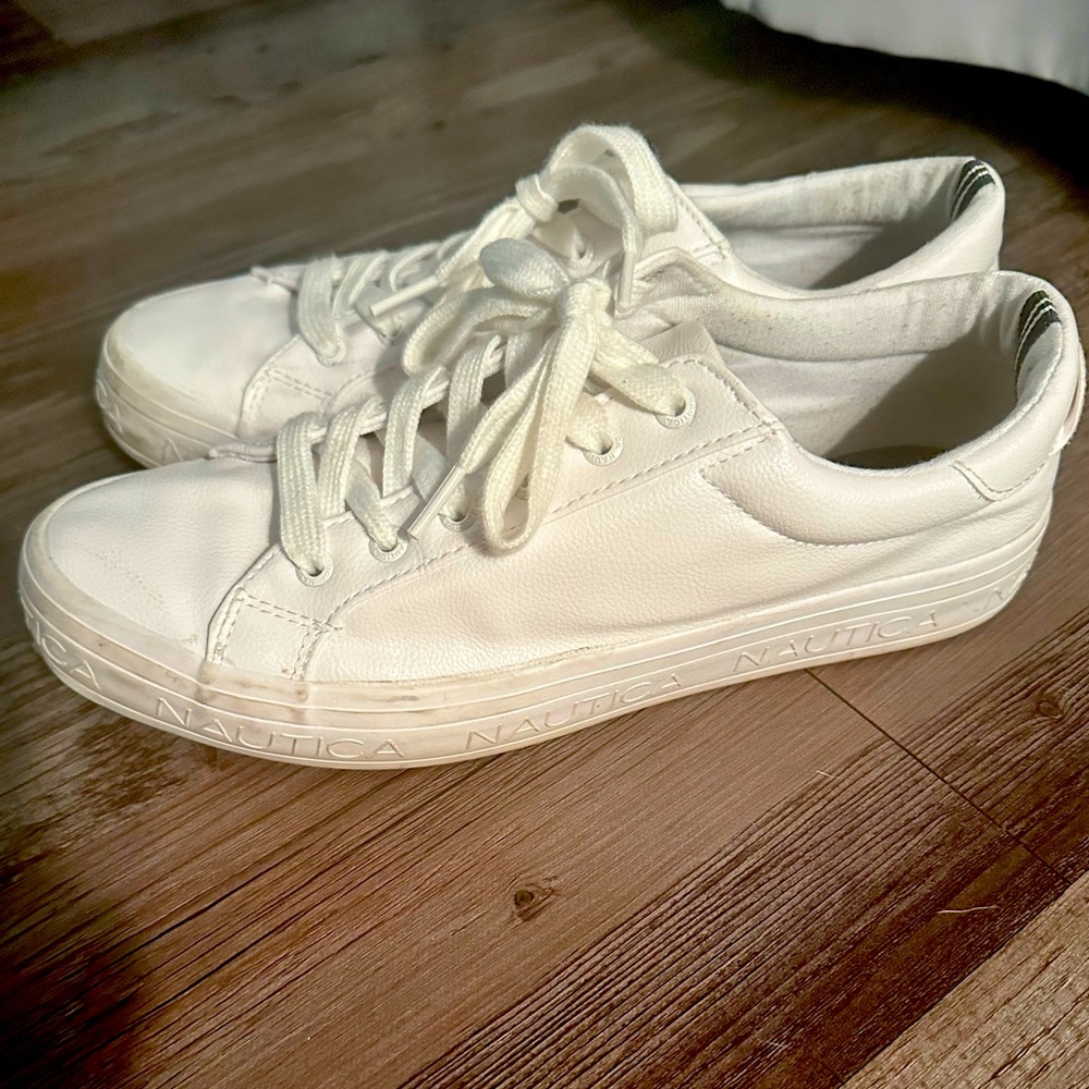 Nautica. Women’s Aelisa fashion sneakers. Worn twice. Size 10.